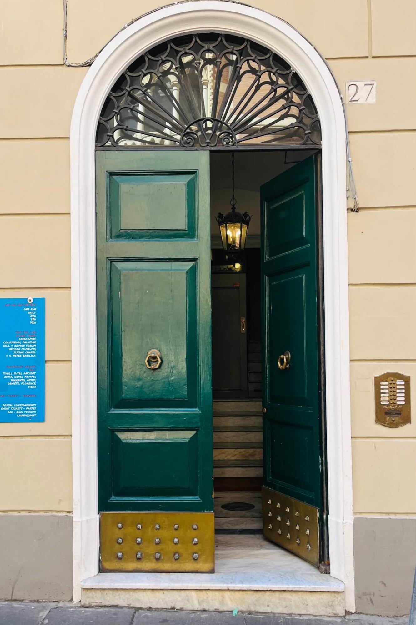 Via Napoli Apartments Rome Extérieur photo